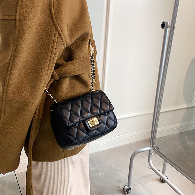 IELGY women's small golden ball fashion rhombus chain messenger bag