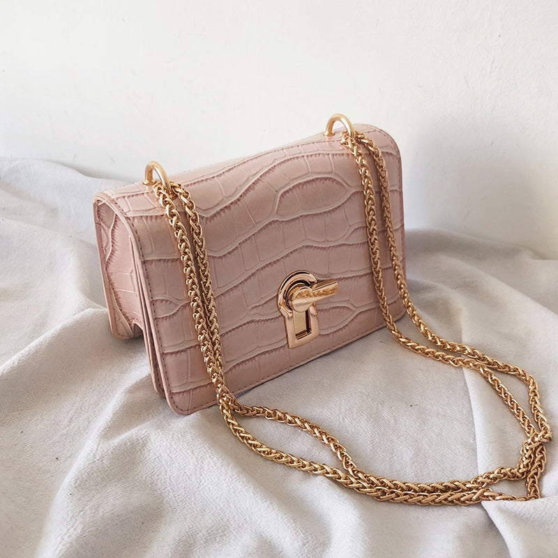 IELGY Crossbody bag Korean version of the wild Messenger bag fashion chain shoulder bag
