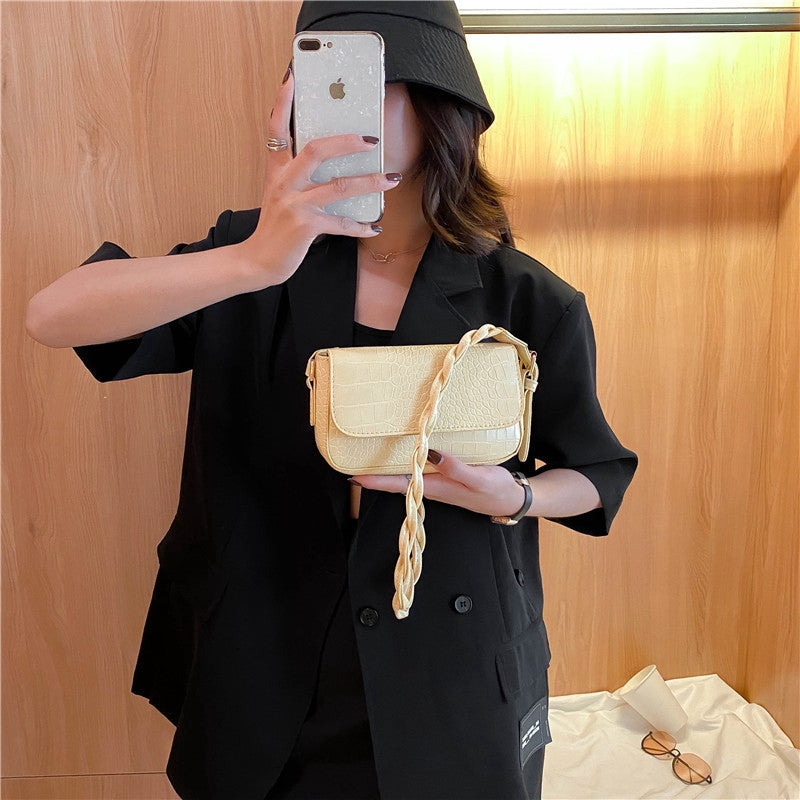 IELGY Trend women's bag shoulder messenger bag female joker ins small square bag