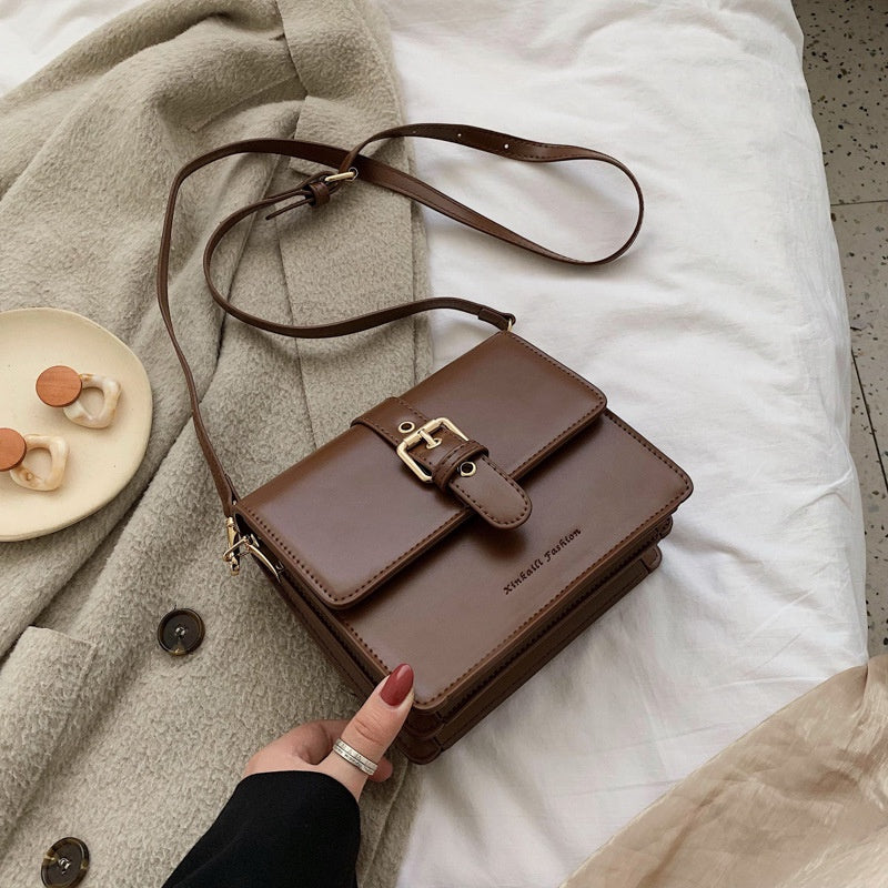 IELGY   retro simple female bag wild single shoulder messenger small square bagshoulder crossbody women simple bag classic street fashion laptop shoulder bag for women