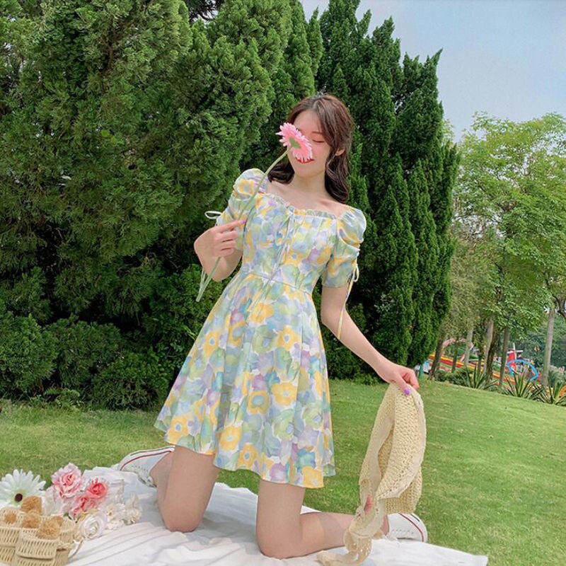 IELGY summer new style short-sleeved high-waisted a-line French square neck floral dress for women