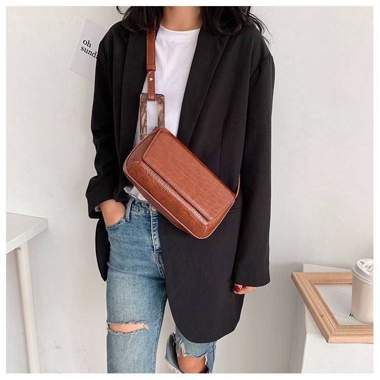 IELGY contrast color is still small and fresh single shoulder small square bag
