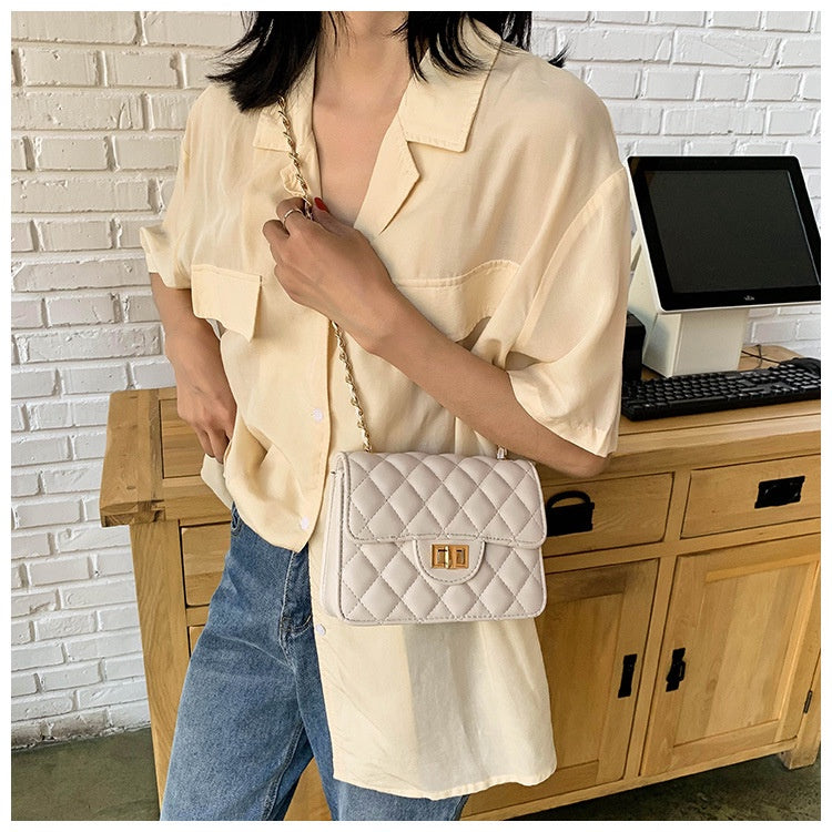 IELGY chain fashion all-match one shoulder solid color Women's messenger bag commuter soft surface White
