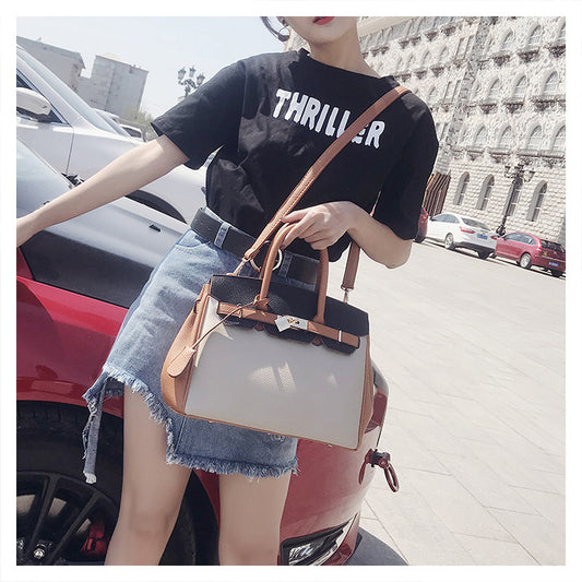 IELGY versatile large capacity portable litchi pattern one shoulder platinum Women's messenger bag casual fashion
