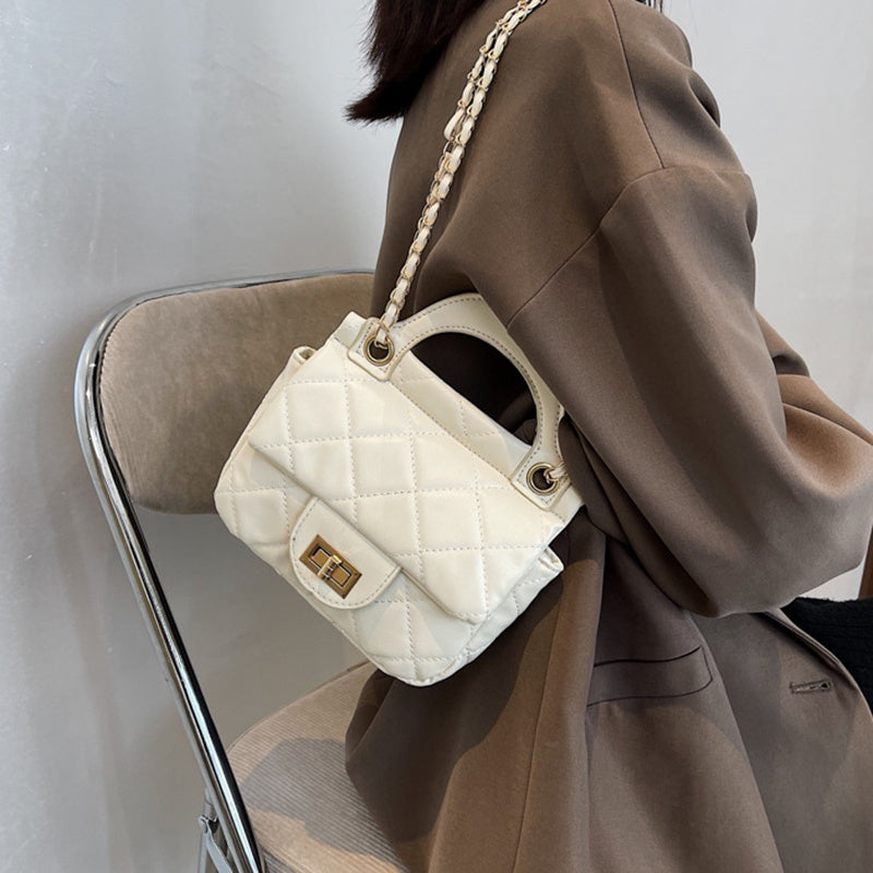 IELGY fashion ladies texture chain shoulder bag Korean version of rhombus