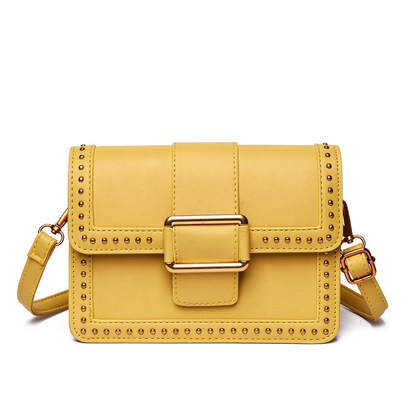 Korean version of the rivet small square bag shoulder Messenger bag