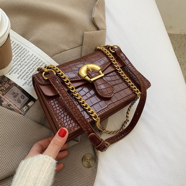 IELGY ins one-shoulder fashion chain portable small square bagshoulder crossbody women simple bag classic street fashion laptop shoulder bag for women
