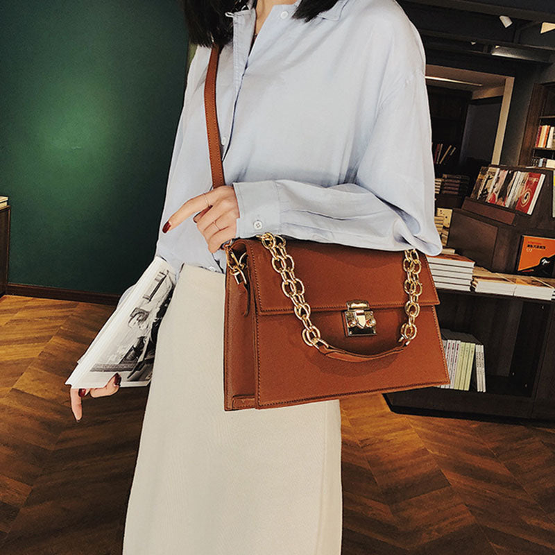 IELGY Women's bag one-shoulder all-match large capacity Korean version stylish simple square chain crossbody