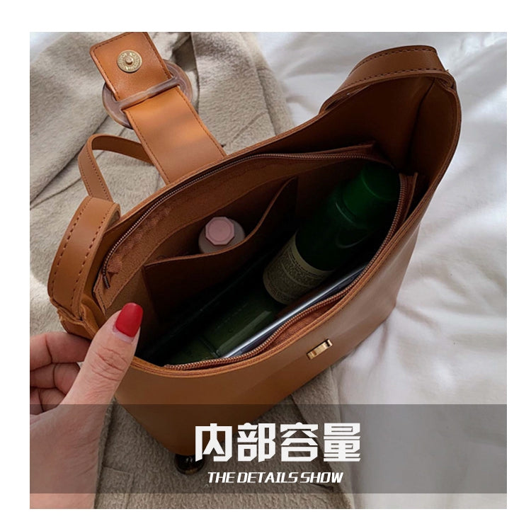 IELGY Classic French underarm bag