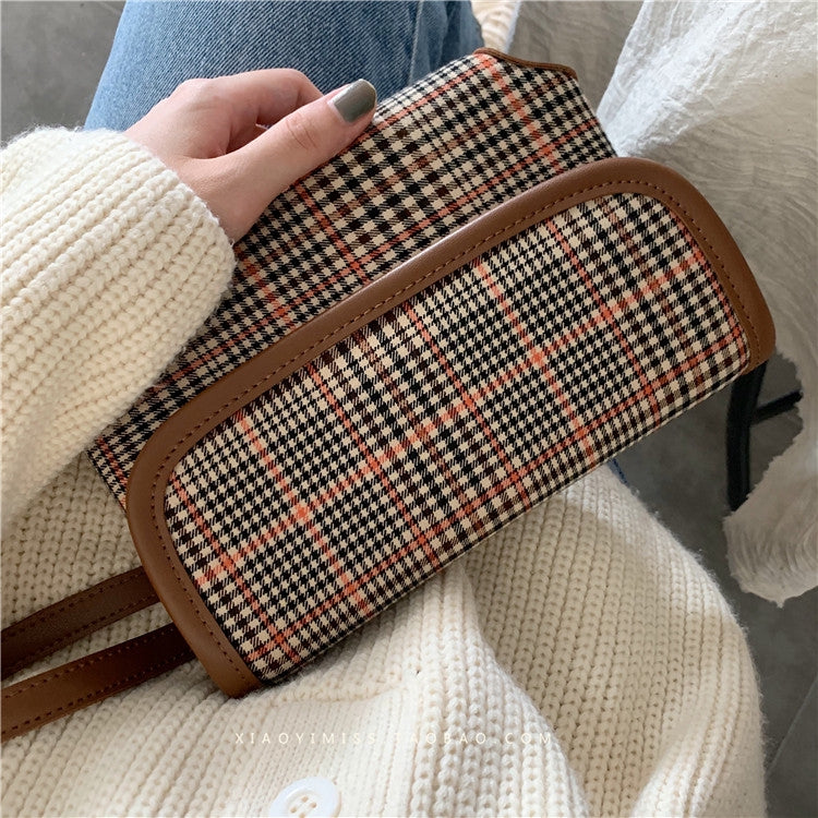 IELGY Waist bag retro lattice net red shoulder Messenger bag ins wild student small square bag