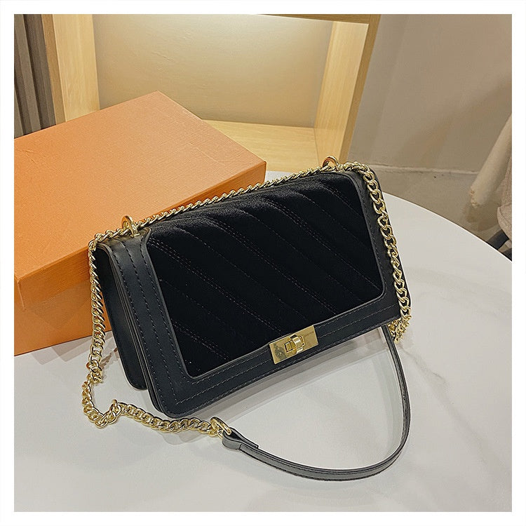 IELGY Women's chain fashion high-end shoulder and armpit diagonal bag