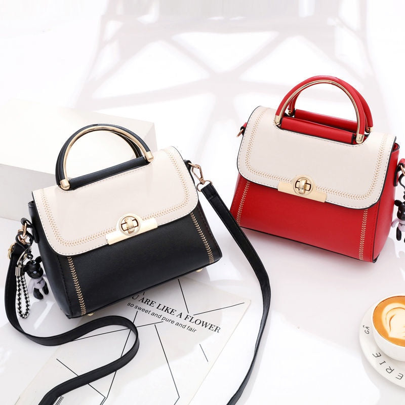 IELGY small bag female fashion all-match shoulder bag portable messenger bag small square bag