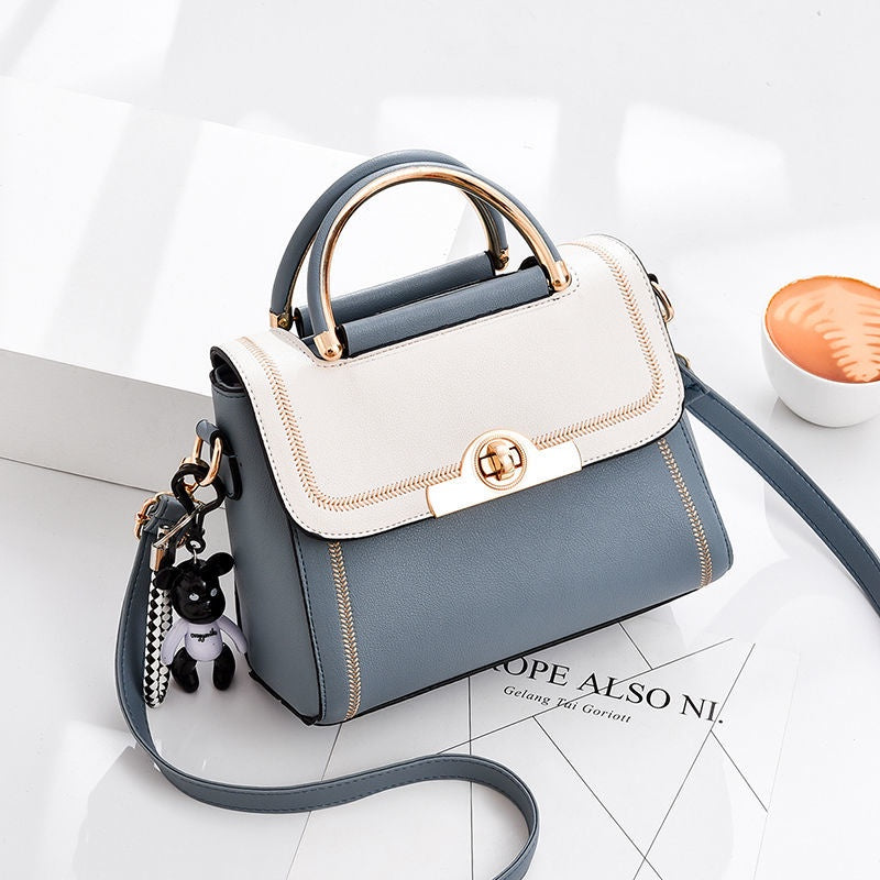 IELGY small bag female fashion all-match shoulder bag portable messenger bag small square bag