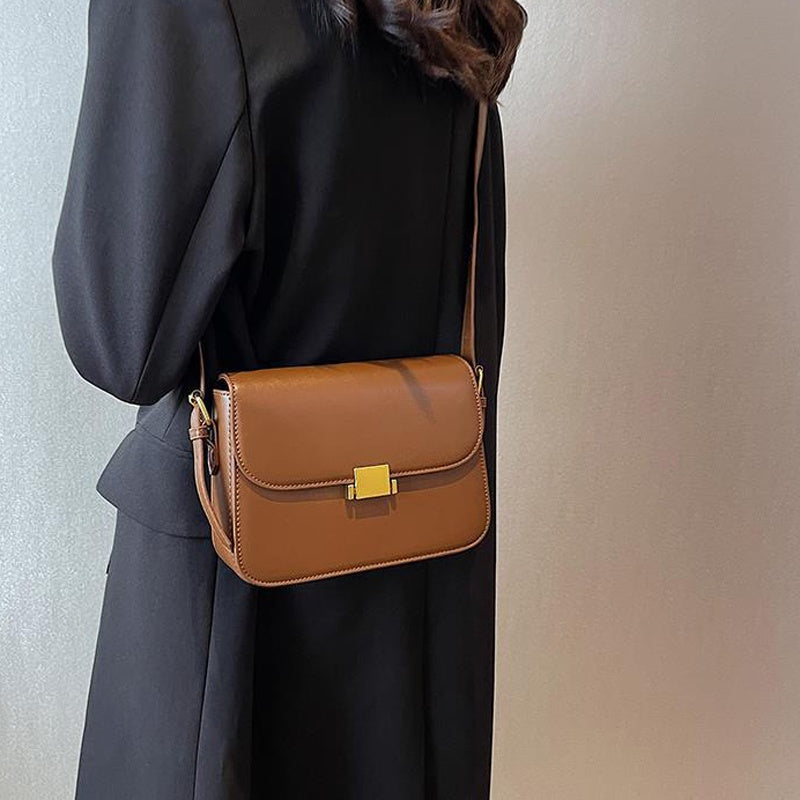 IELGY Women's high-end retro messenger shoulder and armpit small square bag