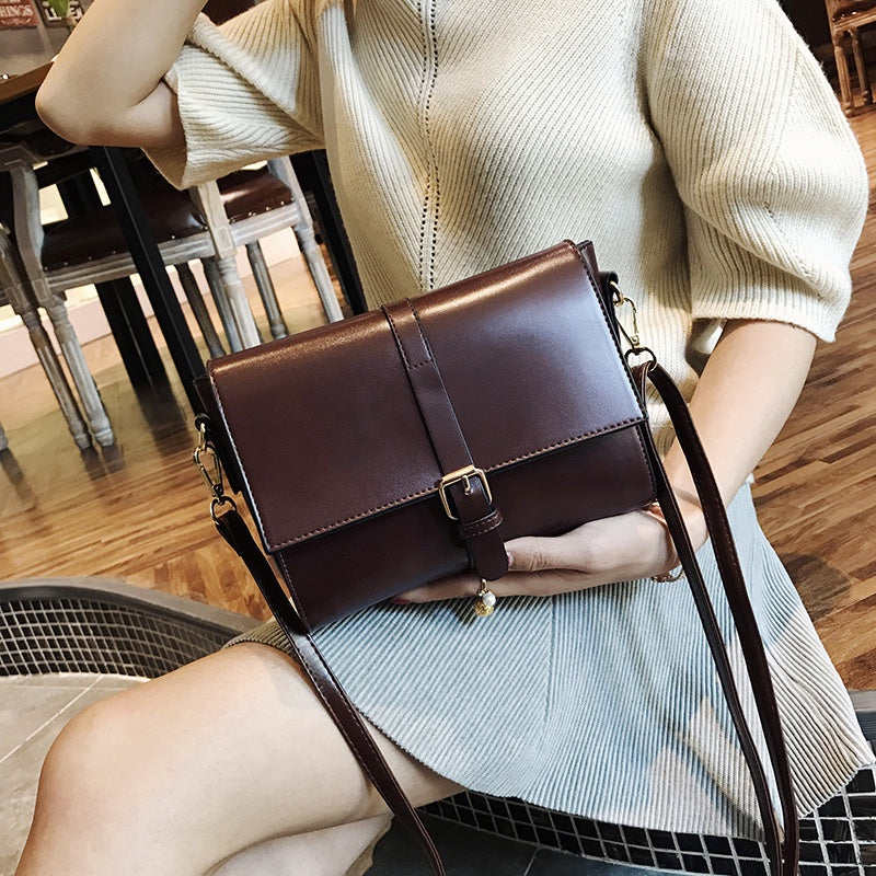 IELGY Korean version of solid color simple retro messenger small square bag