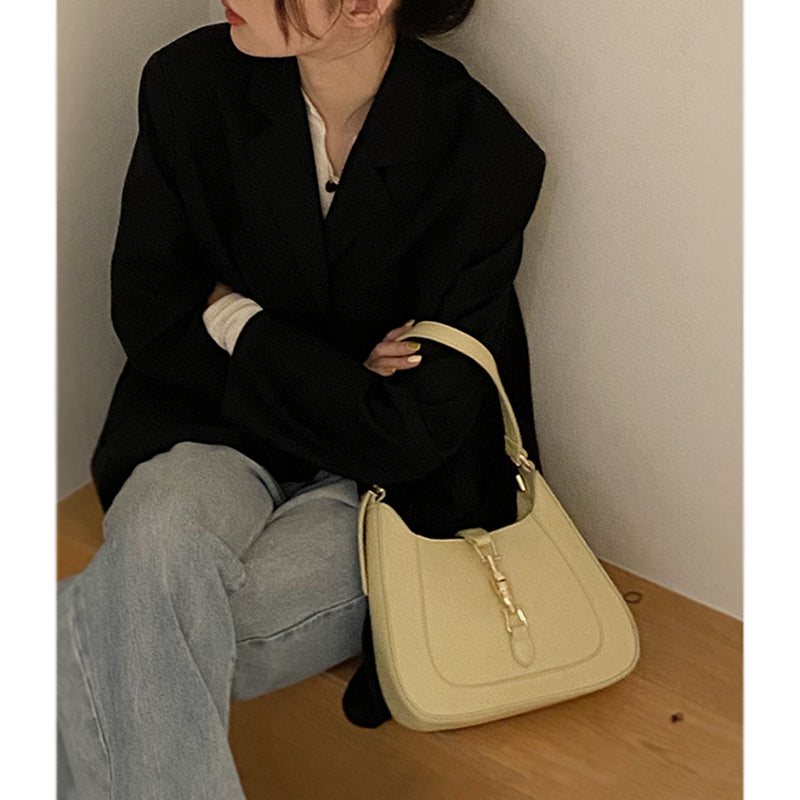 IELGY Horizontal square tide fashion underarm bag with high-grade western style hand-held