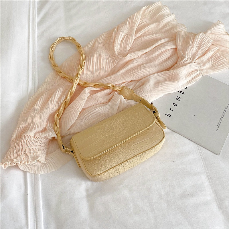 IELGY Trend women's bag shoulder messenger bag female joker ins small square bag