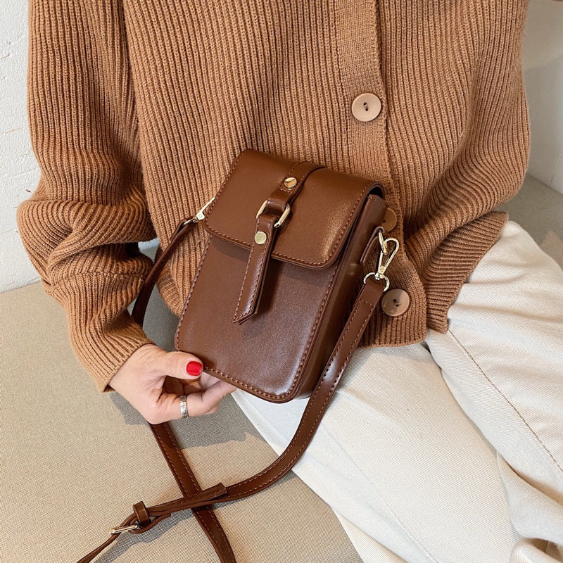 IELGY Korean fashion bag female tide joker ins shoulder crossbody simple mobile phone bag