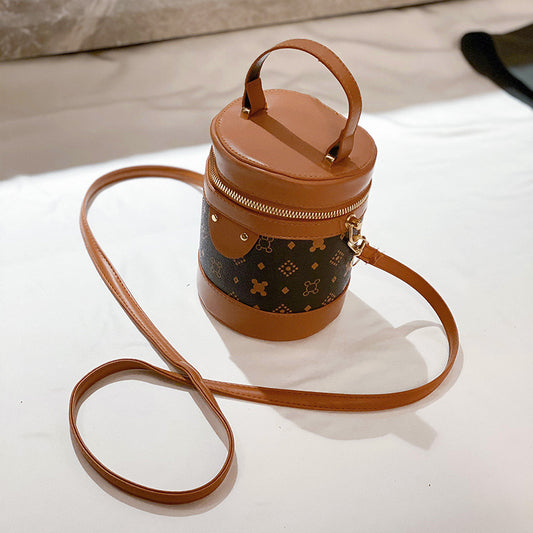 IELGY small bag female wild fashion western style portable bucket bag Korean casual temperament shoulder bag