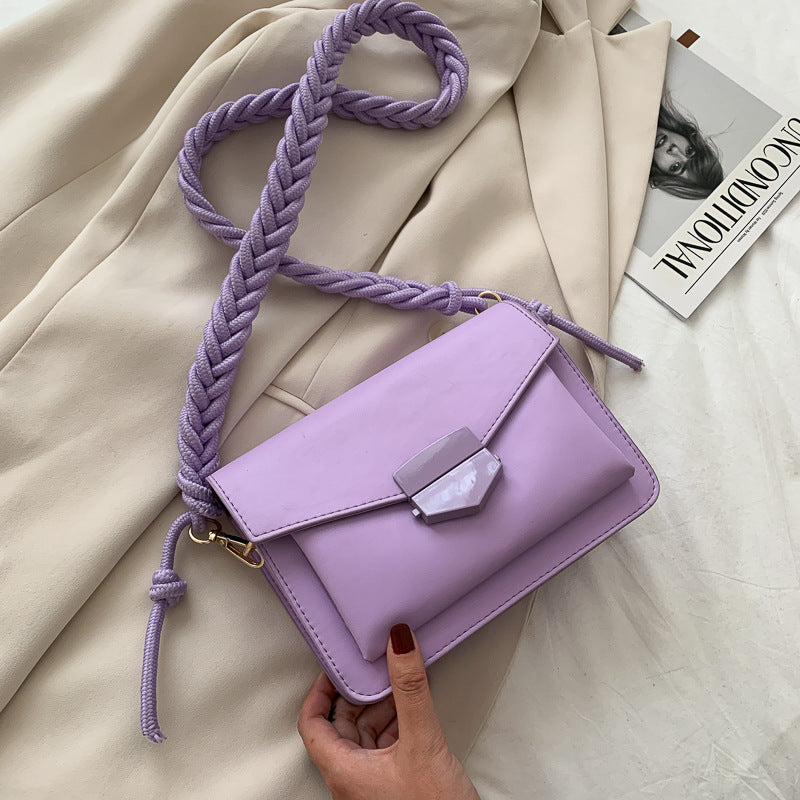 IELGY simple shoulder bag female wild ins messenger bag fashion small square bag