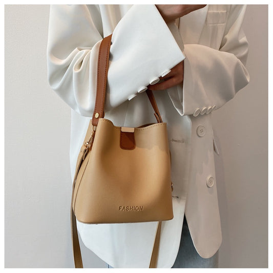 IELGY Korean version One-shoulder crossbody Contrast bucket bag