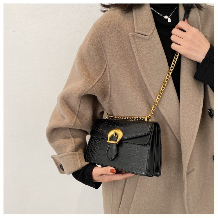 IELGY ins one-shoulder fashion chain portable small square bagshoulder crossbody women simple bag classic street fashion laptop shoulder bag for women