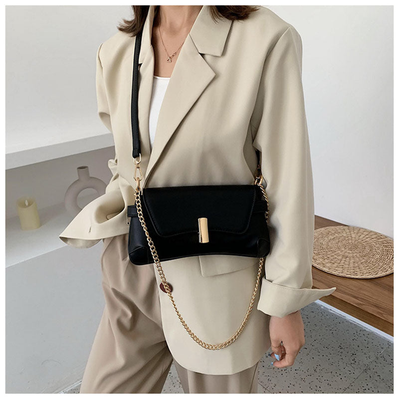 IELGY Casual One shoulder Solid color Commuting Fashion PU White Women's messenger bag Chain