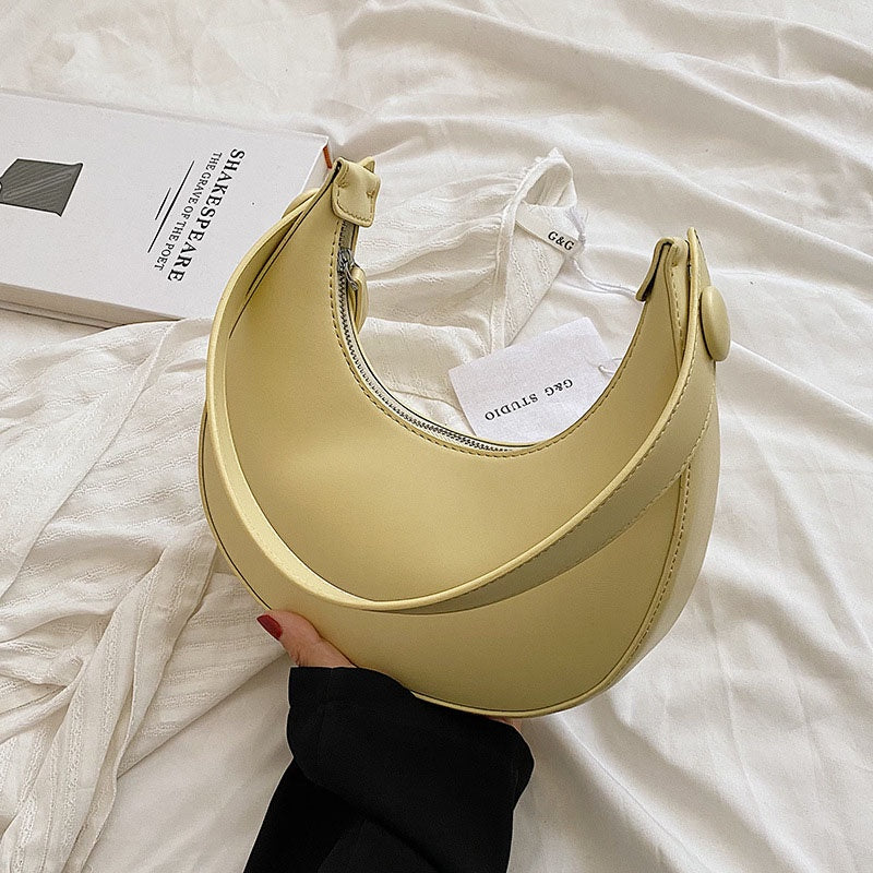 IELGY Women's premium texture fashion crescent underarm bag