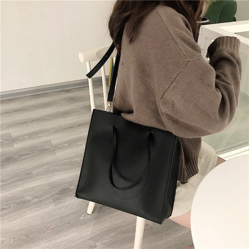 IELGY Shoulder bag diagonal bag casual temperament large capacity solid color simple female bag