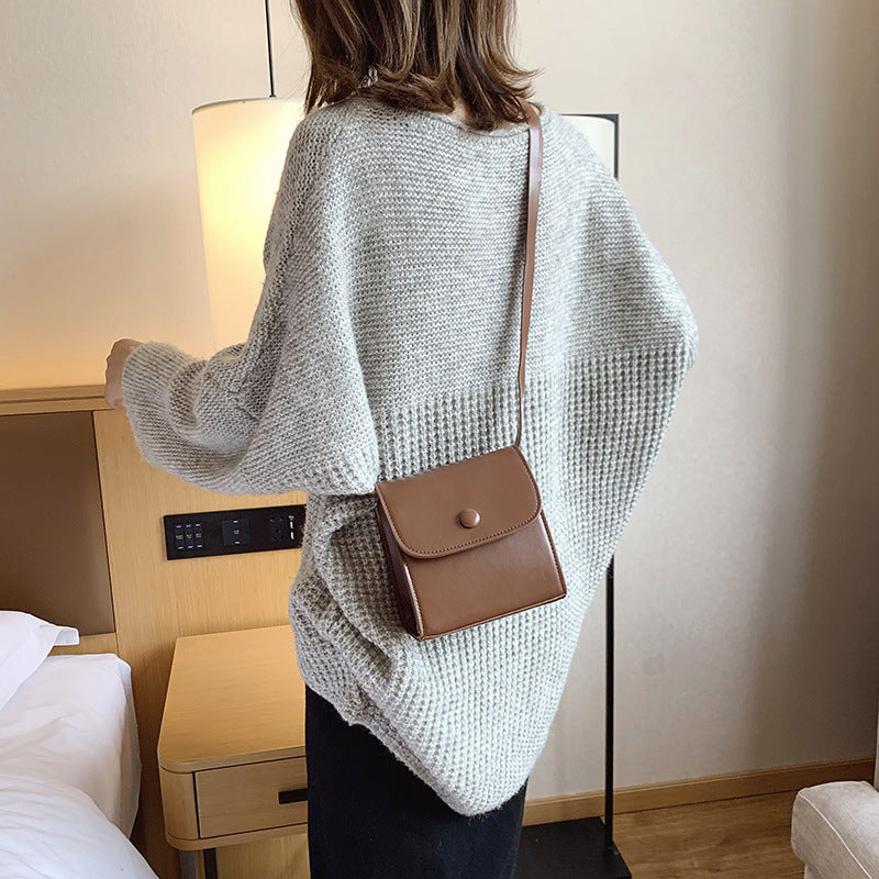 IELGY Retro messenger bag Hong Kong style all-match square bag Korean version of simple solid color large capacity single shoulder