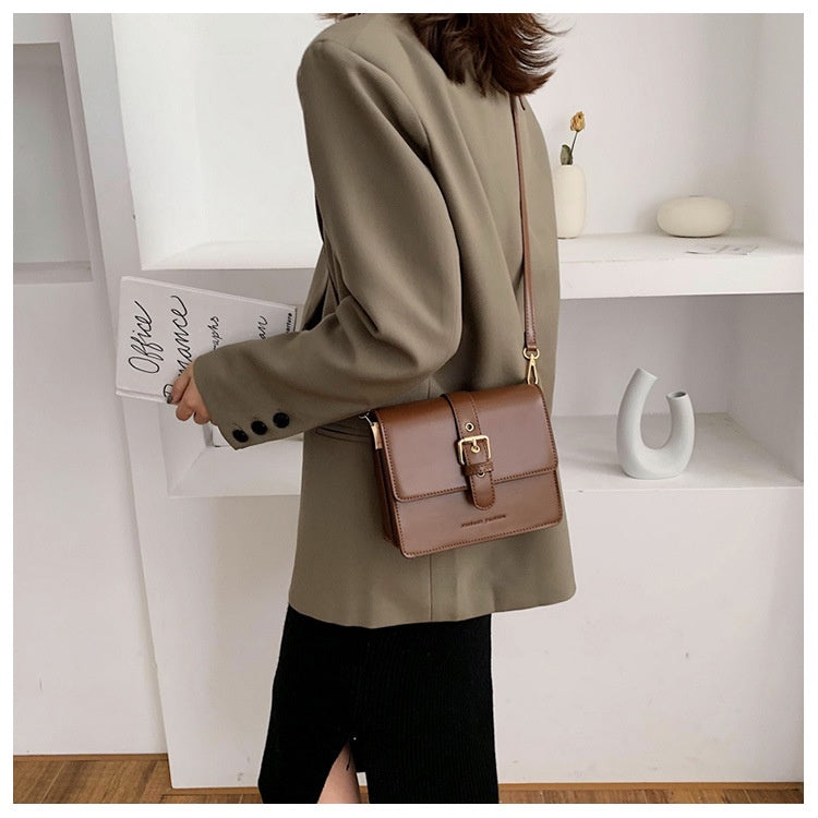 IELGY   retro simple female bag wild single shoulder messenger small square bagshoulder crossbody women simple bag classic street fashion laptop shoulder bag for women