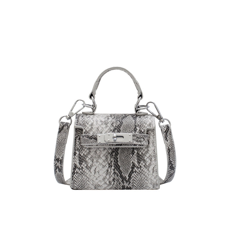 IELGY  Korean one-shoulder bag fashion hand-held oblique satchel small bag tide