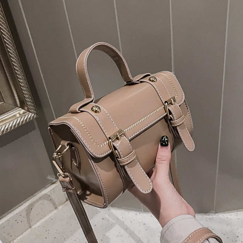 IELGY  Chao retro leisure ins super fire single shoulder slant satchel