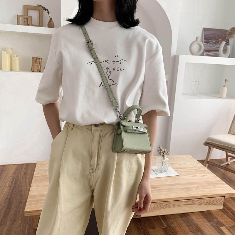 IELGY  Korean one-shoulder bag fashion hand-held oblique satchel small bag tide