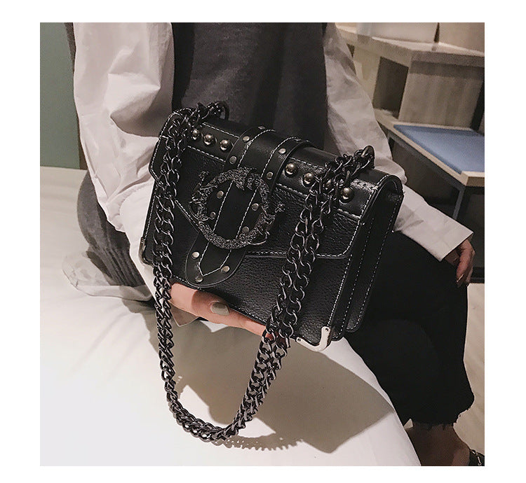 IELGY Women's bag shoulder bag all-match Crossbody chain square bag fashion Korean style solid color retro