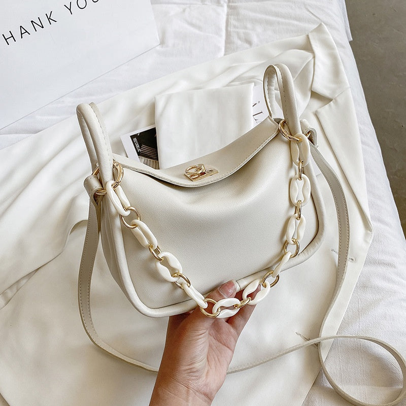 IELGY fashion three-dimensional solid color design sense retro simple chain messenger bag