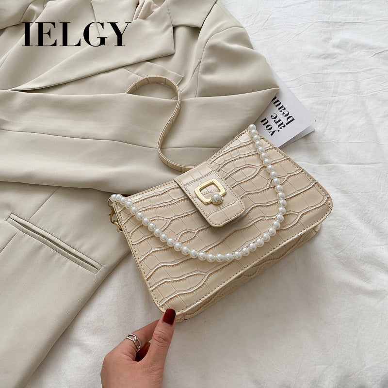 IELGY is fresh and popular, one-shoulder messenger ins fashion