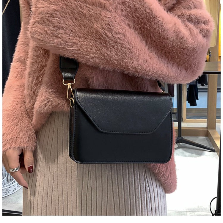 IELGY Shoulder Commuting Fashion Refreshing PU Plain Portable Woman's handbag All-match