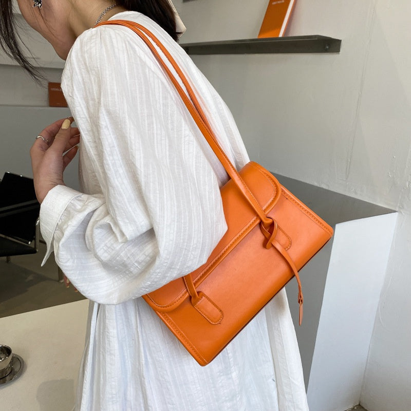 IELGY shoulder bag fashion simple black handbag retro big bag
