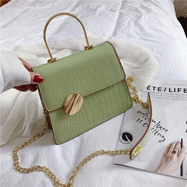 IELGYShoulder Bad hand chain single shoulder slung small fresh crocodile pattern bag Korean metal handbag Solid color