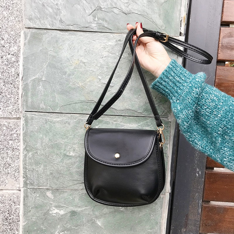 IELGY Retro Small Square Shoulder Messenger Bagshoulder crossbody women simple bag classic street fashion laptop shoulder bag for women