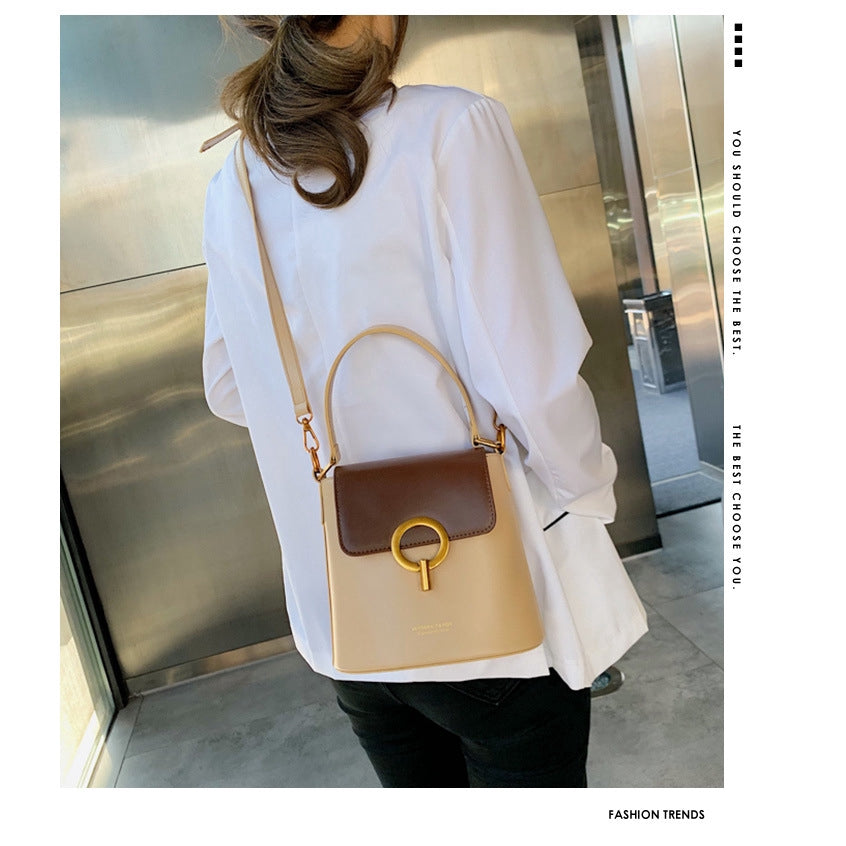 IELGY Contrast Shoulder Bag Korean Large Capacity Messenger Bucket