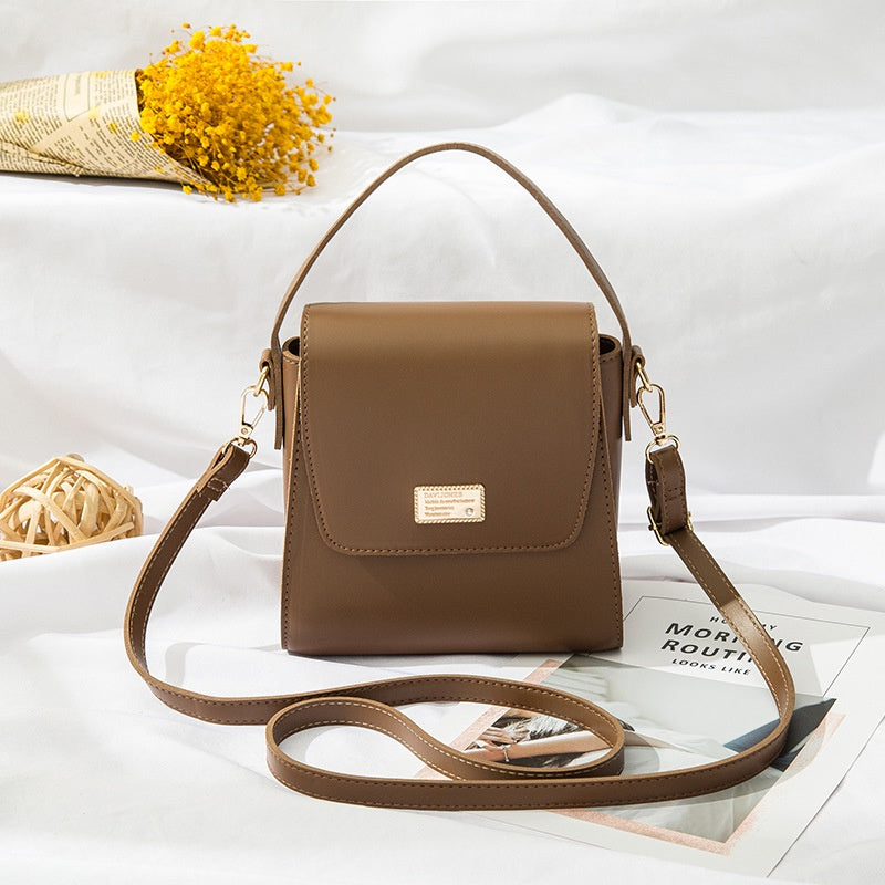 IELGY women's fashion one-shoulder messenger bag handbag Korean version
