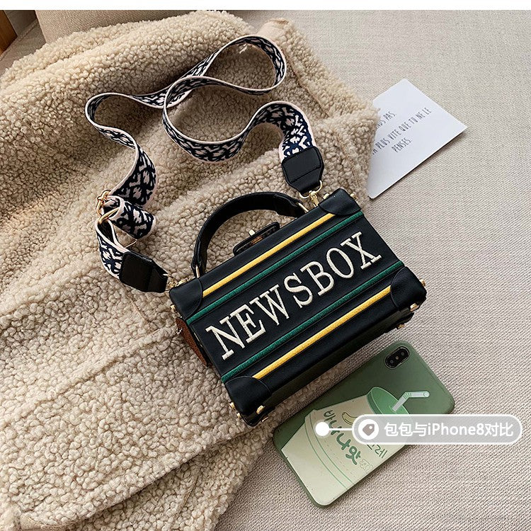 IELGY Autumn And Winter Bag Women Trendy Korean Version Of The Wild Crossbody Western Fashion Handle Box Bag