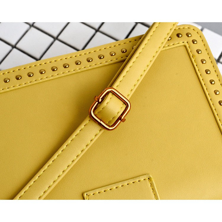 Korean version of the rivet small square bag shoulder Messenger bag