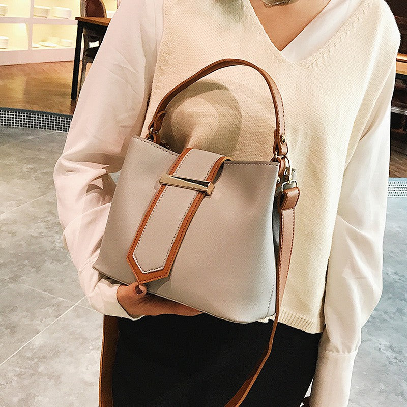 IELGY New portable bucket bag handbag shoulder bag Messenger bag