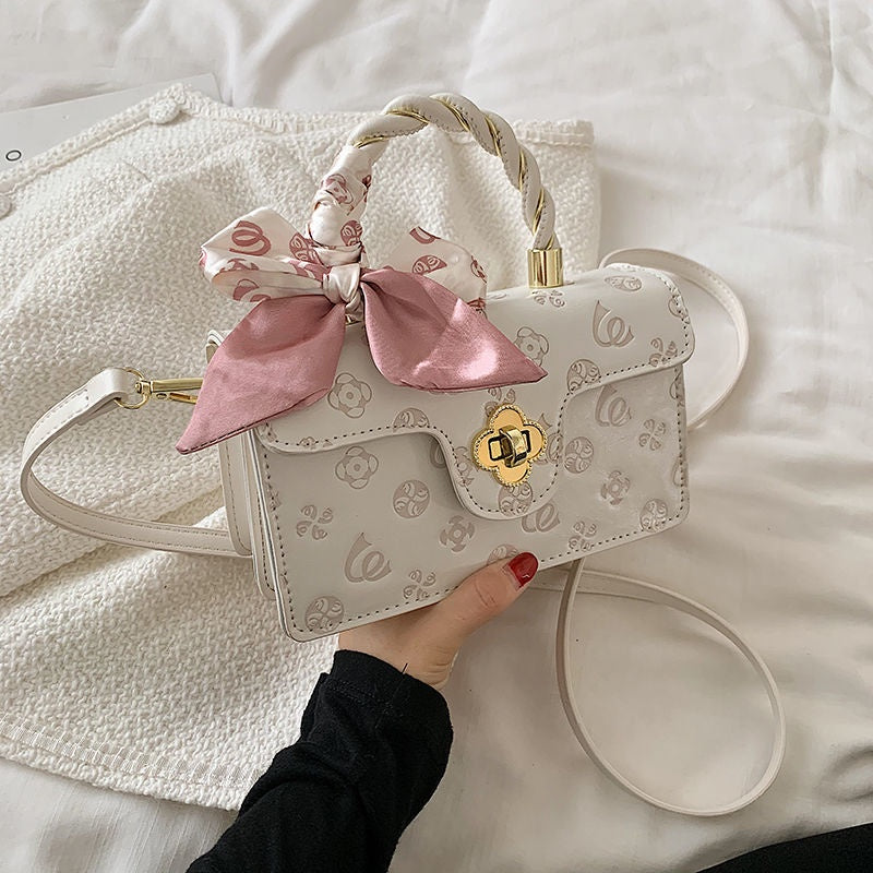 IELGY high-quality silk scarf decoration crossbody bag square