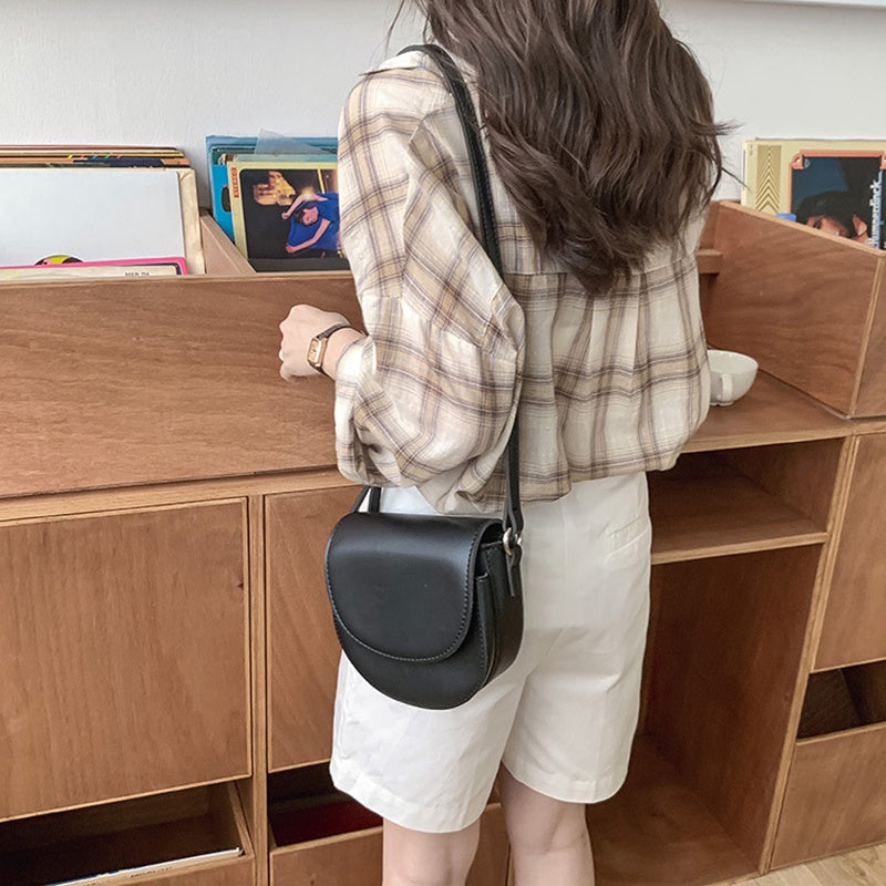 IELGY Simple Retro Solid Color Saddle Crossbody Korean Ladies