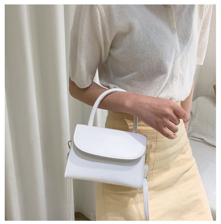 IELGY retro shoulder bag all-match messenger bag fashion