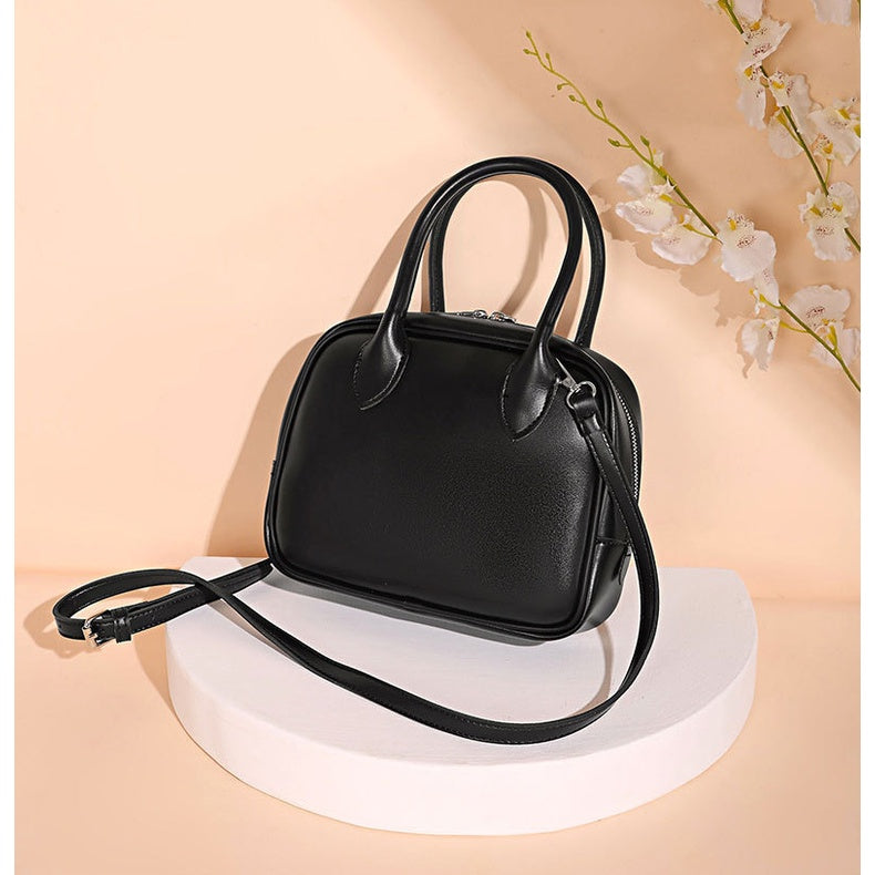 IELGY Women's Korean fashion shoulder diagonal retro tote bag